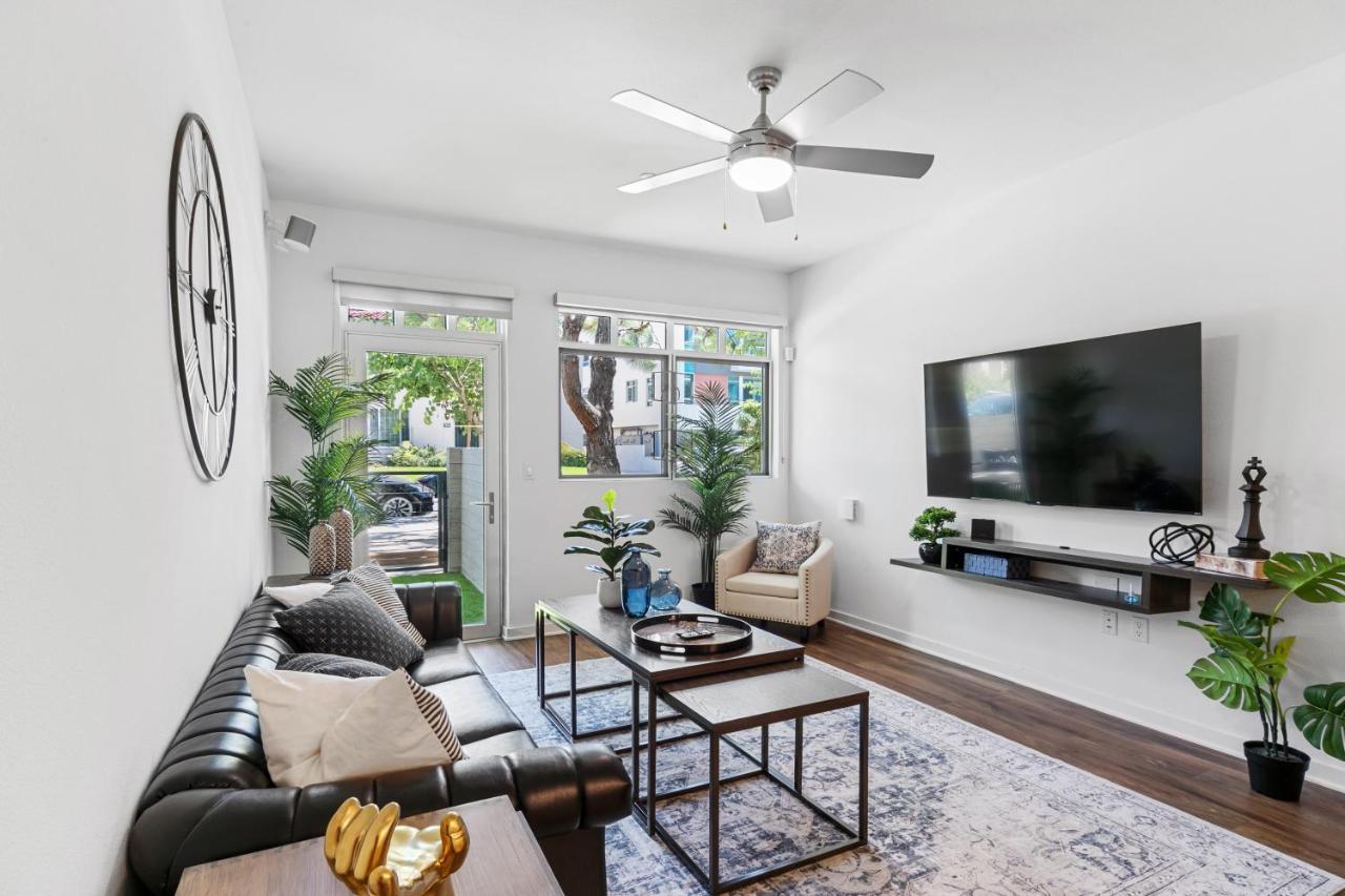 Beverly Grove Chic City Oasis 2 Bedroom Apt With Den 138 Los Angeles Exterior foto